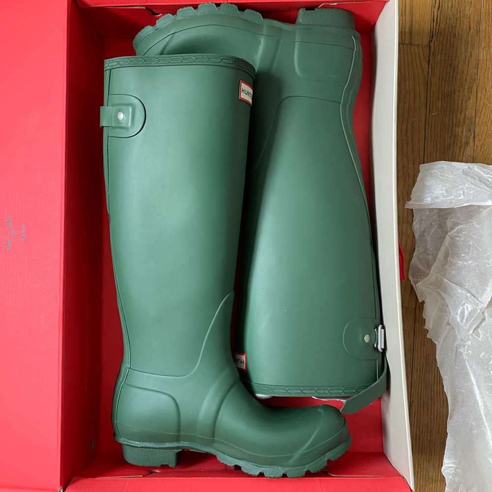 Hunter rain boots-wide calf